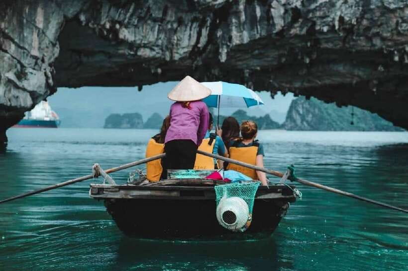 Hanoi: Ha Long Bay Day Cruise - Swimming, Meal, Kayaking - The long road from Hanoi to the bay