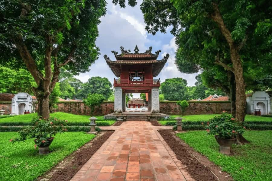 Hanoi: Half-Day City Tour with Thang Long Water Puppet Show - The 50-minute Thang Long water puppet show