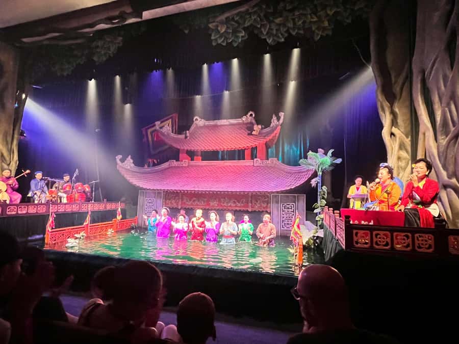 Hanoi: Half-Day City Tour with Thang Long Water Puppet Show - Tran Quoc Pagoda on West Lake