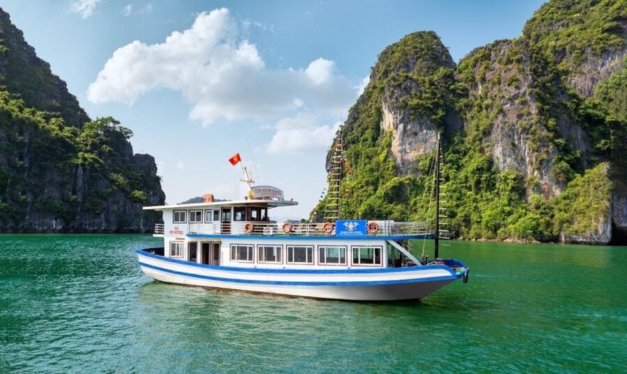 Hanoi: Halong Bay Day Trip with Titop Island, Cave, & Kayak - Key points at a glance