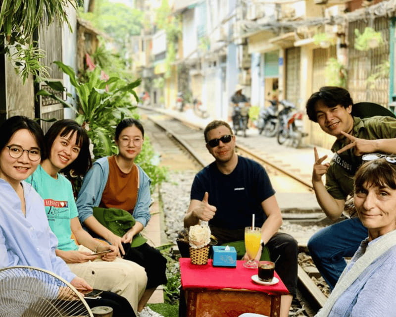 Hanoi: Historic Jeep Tour - Long Bien Bridge and the changing city
