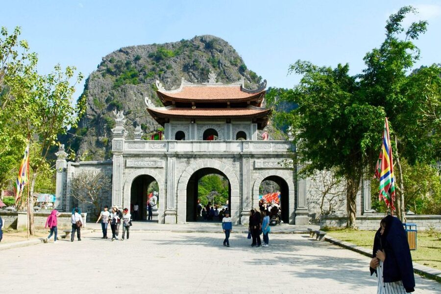 Hanoi: Hoa Lu, Trang An, and Mua Cave Full-Day Trip - Transport, pickup, and what the $48 covers