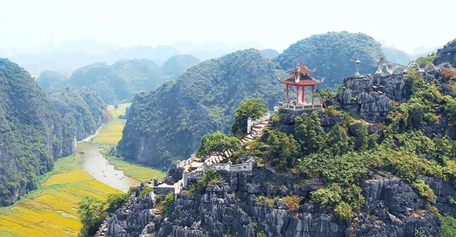 Hanoi: Hoa Lu, Trang An Caves & Mua Cave Day Trip and Lunch - Why this Ninh Binh day trip works
