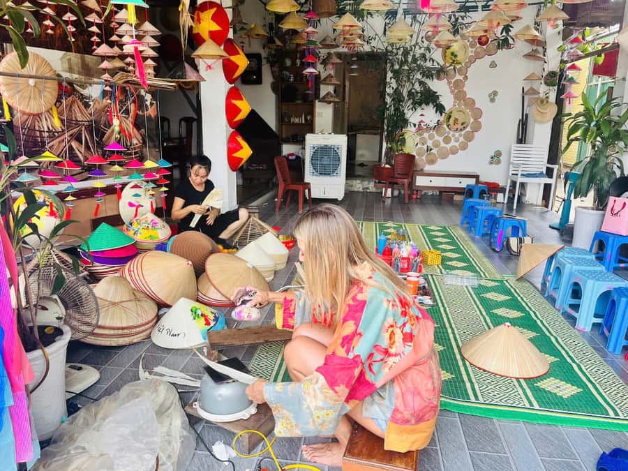 Hanoi: Incense Village, Hat, Lacquer, & City Highlights Tour - Adding Hanoi Train Street