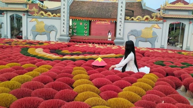 Hanoi Incense Village Tour & Traditional Crafts All Included - Quang Phu Cau’s incense yards and factory