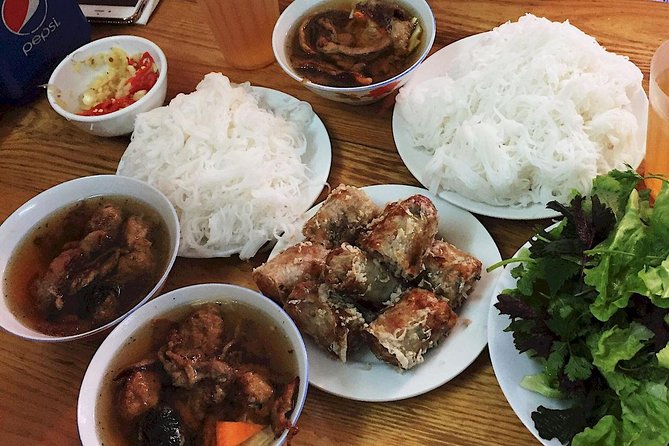 HANOI INCREDIBLE STREET FOODIE TOUR (Enjoy traditional Cuisine as the local) - A full Hanoi dinner for $30