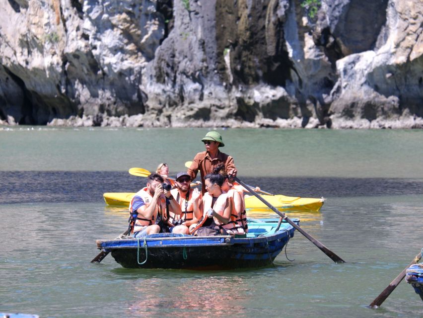 Hanoi: Islands & Caves Ha Long Cruise with Lunch & Kayaking - Guides, groups, and the feel of the day