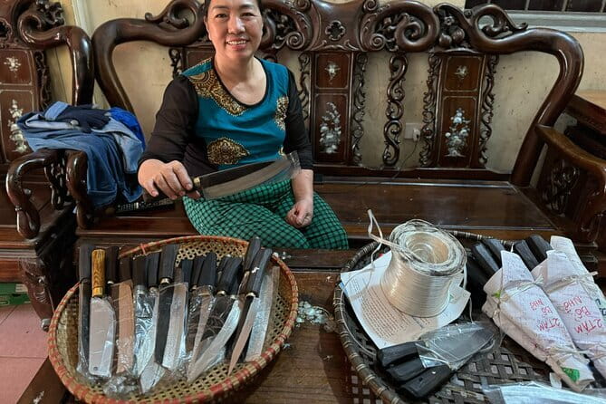 Hanoi Knife-Making Class:Join the Legacy in Blacksmith's Workshop - Why Da Sy Is the Right Place for This Class