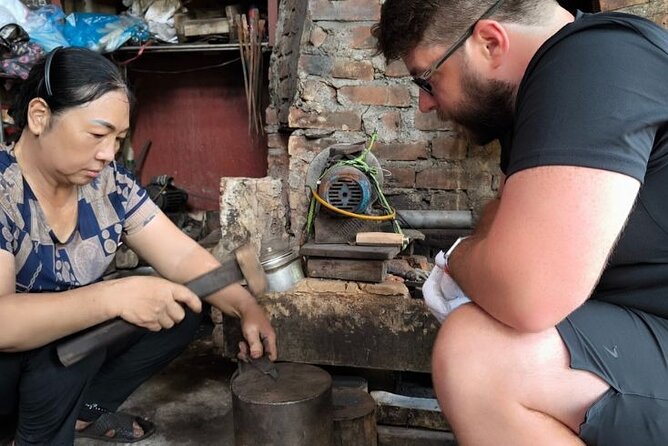 Hanoi Knife Making Traditional Workshop - Pickup from Hanoi and the ride to Da Sy