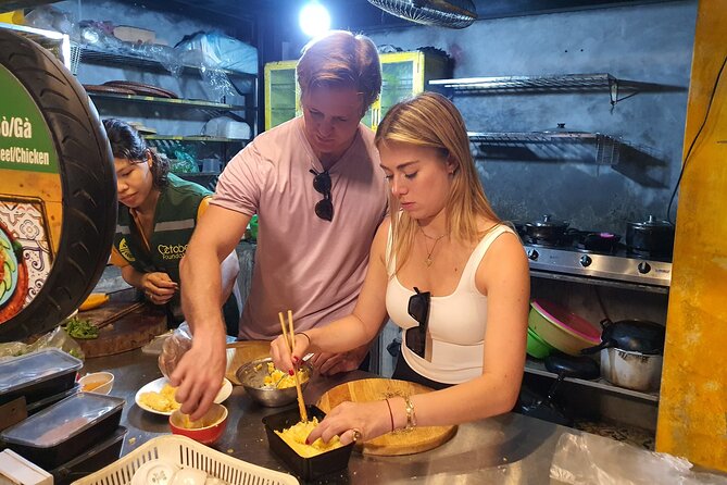 Hanoi Michelin Star Walking Food Tour & Train Street - The ten-food tasting menu