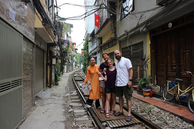 Hanoi Motorbike Tour Led By Women: Hanoi City Half Day - Train Street and the railway district