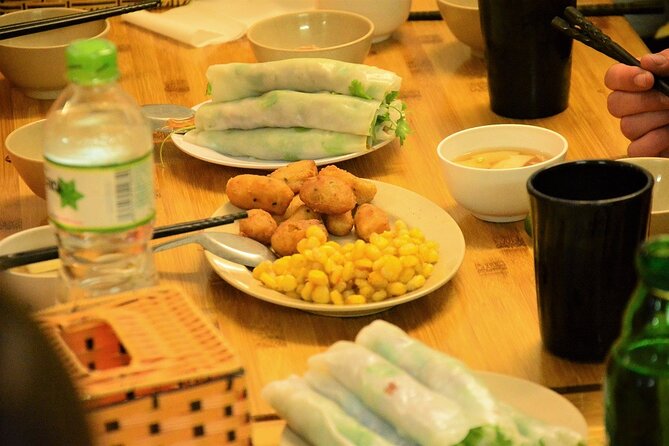 Hanoi Motorbike Tours Led By Women: Hanoi By Night Foodie Motorbike Tours - How the Female Guide Format Changes the Experience