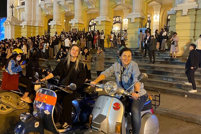 Hanoi Motorbike Tours with Female Riders - A short ride through the Old Quarter