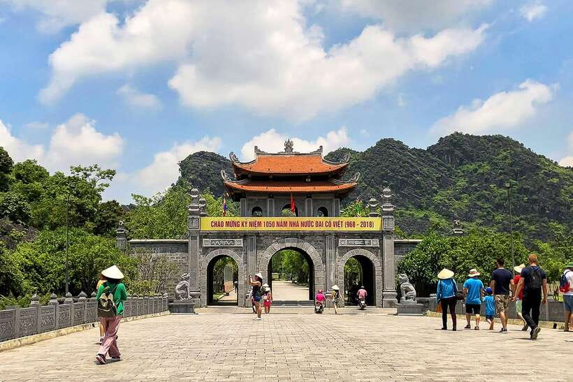 Hanoi/Ninh Binh: 1-Day Tam Coc/Trang An, Hoa Lu & Mua Caves - Hoa Lu and the temples of Vietnam’s first capital
