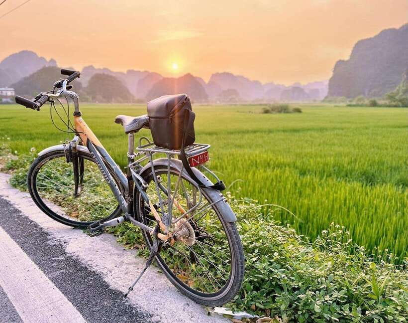 Hanoi: Ninh Binh- Hoa Lu - Trang An - Mua Cave - Best Seller - What the $46 price really includes