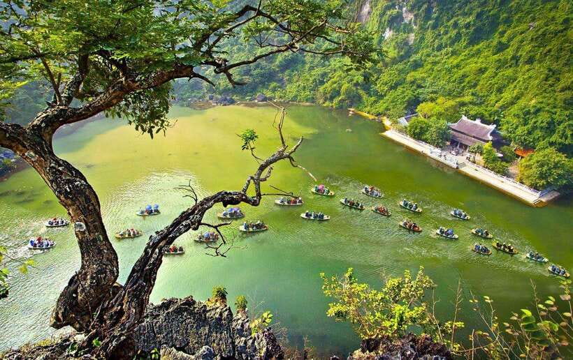 Hanoi: Ninh Binh- Hoa Lu - Trang An - Mua Cave - Best Seller - The Hanoi pickup and limousine ride