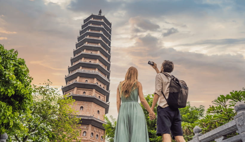 Hanoi: Ninh Binh, Trang An, Mua Cave and Bai Dinh Pagoda - Mua Cave and the 500-step climb