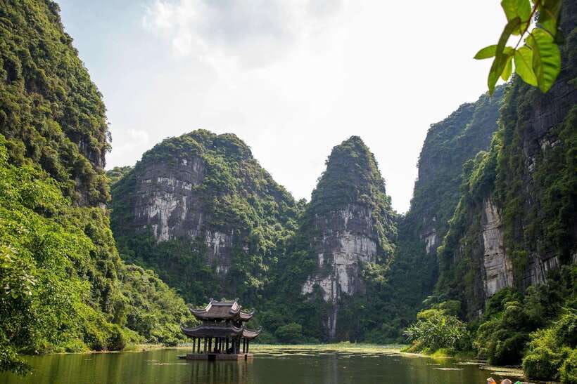 Hanoi:Ninh Binh-Trang An-Mua Cave-Hoa Lu&Cycling BEST SELLER - A bicycle ride through the village