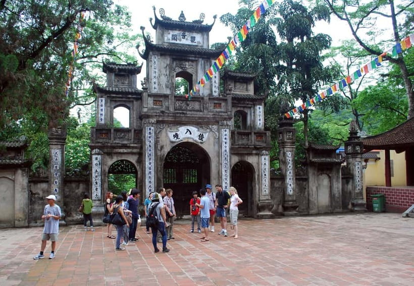 Hanoi: Perfume Pagoda Day Tour with Boat Ride & Cave Visit - Guide quality can shape the whole day