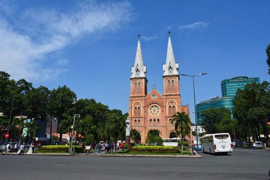 Hanoi: Private custom tour with a local guide - Start with a Hanoi plan made for you