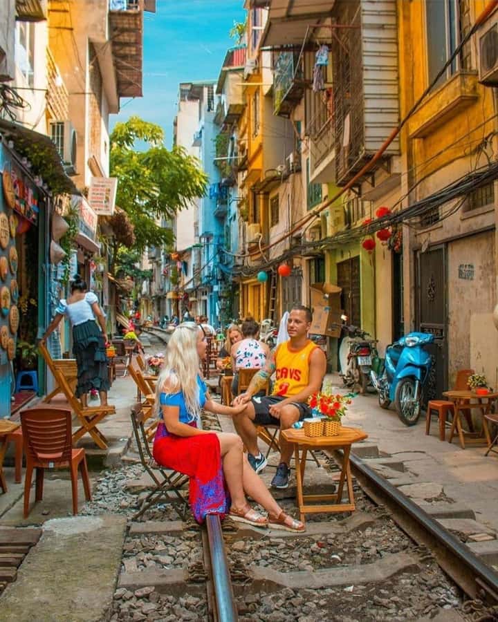 Hanoi: Private Half-day City Highlights and Hidden Gems Tour - Hoan Kiem Lake and the Lake of the Restored Sword