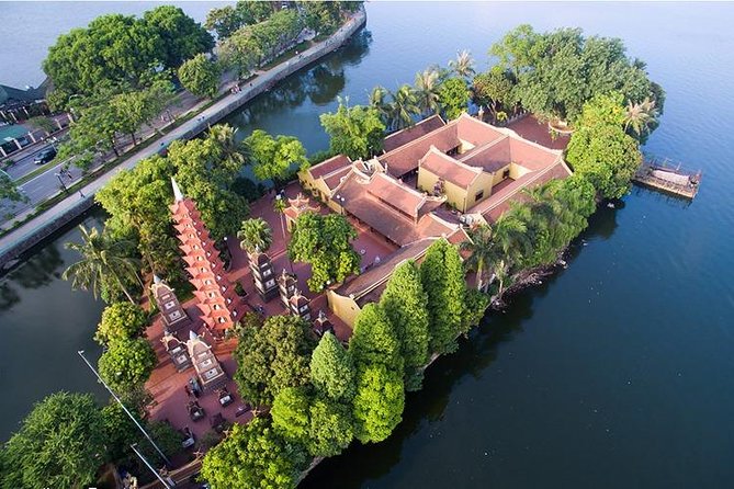 Hanoi Private Tour: Hidden Corners, Train Street, Incense Village - Quang Phu Cau turns incense into a visual display
