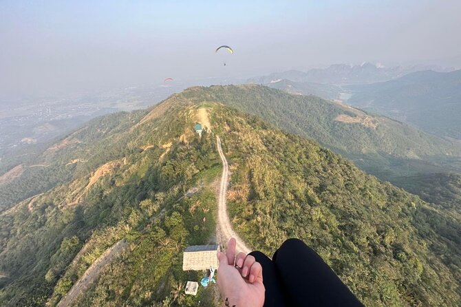 Hanoi Sky Tour: Paragliding - From the landing zone to the mountain takeoff