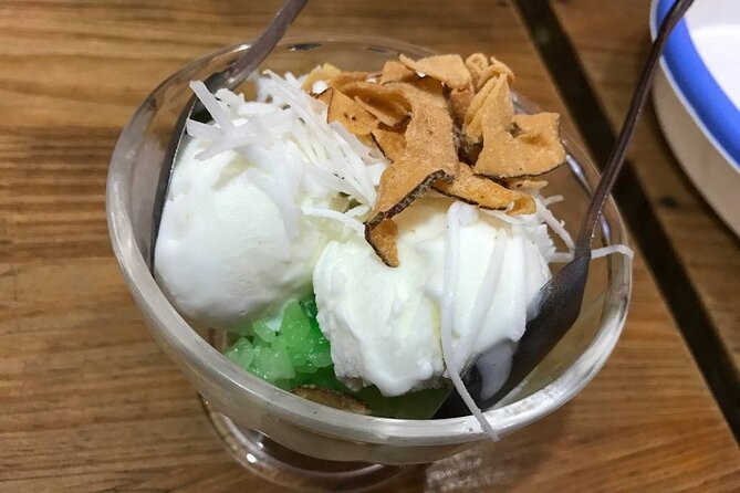 Hanoi Street Food Adventure: Train Street & Local Delights - From food stalls to local stories