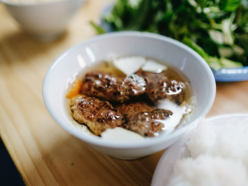Hanoi: Street Food Experience with 5 Food Stops - What your guide adds