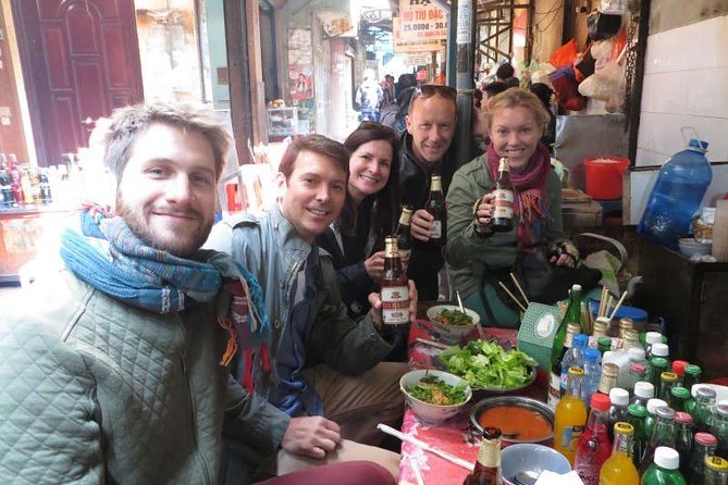 Hanoi Street Food: Small Group Walking Tour with Real Foodie - Banh mi, shrimp cake, and pillow cake