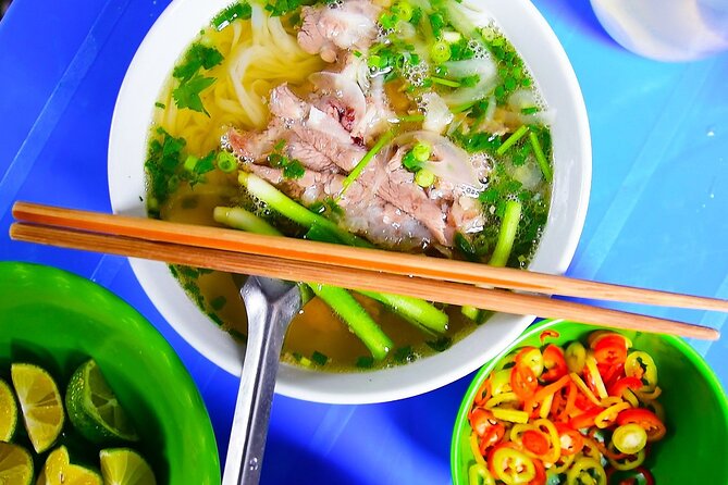 Hanoi street food tour (Private tour) - The Ancient House and a glimpse of older Hanoi