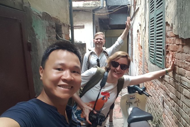 Hanoi Street Food Tour with local delicacies - Old Quarter stories between bites