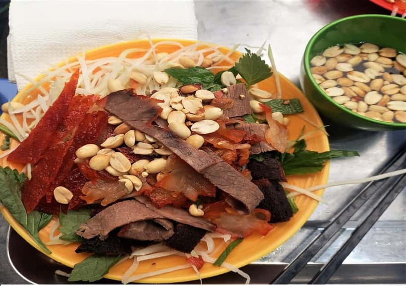Hanoi: Street Food Tour with Train Street & Hidden Alleyways - Starting at Tong Duy Tan Street
