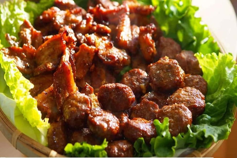 Hanoi: Street Food Tour with Train Street & Hidden Alleyways - Walking past Ta Hien Beer Street