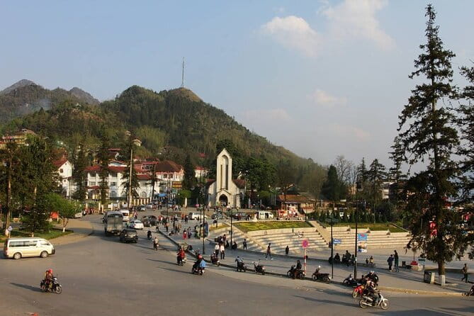 Hanoi to Sapa Bus - Private Cabin Bus - Luggage, Pickup Areas, and the Sapa Drop-Off