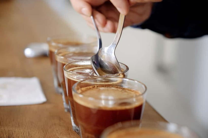 Hanoi Ultimate Coffee Workshop: Make, Learn & Taste - The guides make the difference