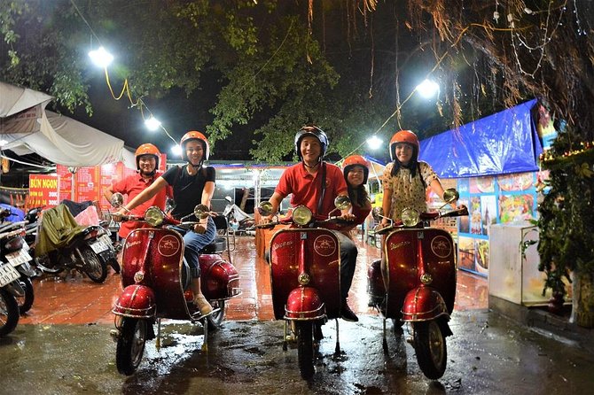 Hanoi Vespa Tours: Hanoi After Dark Vespa Food Tours - Bun cha and barbecue pork in the Old Quarter