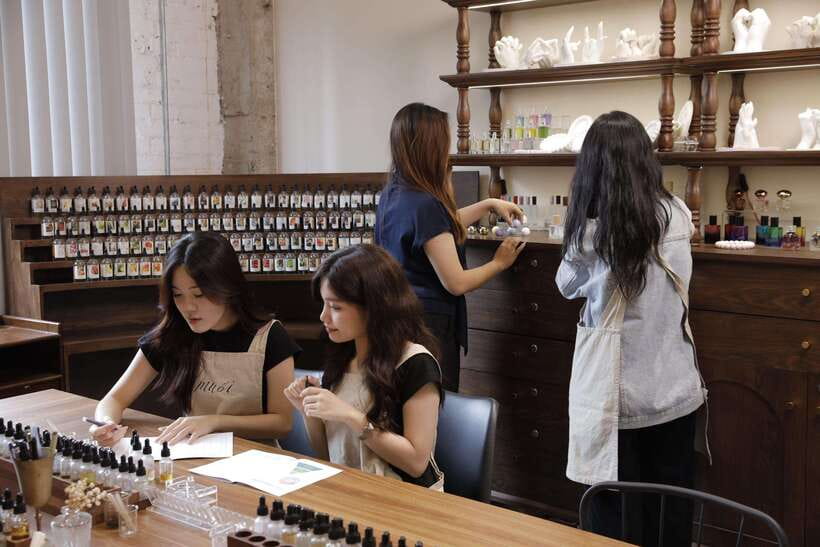 Hanoi: Vietnam Scents Perfumery Class - Choosing a 10ml, 30ml, 50ml, or 100ml Bottle