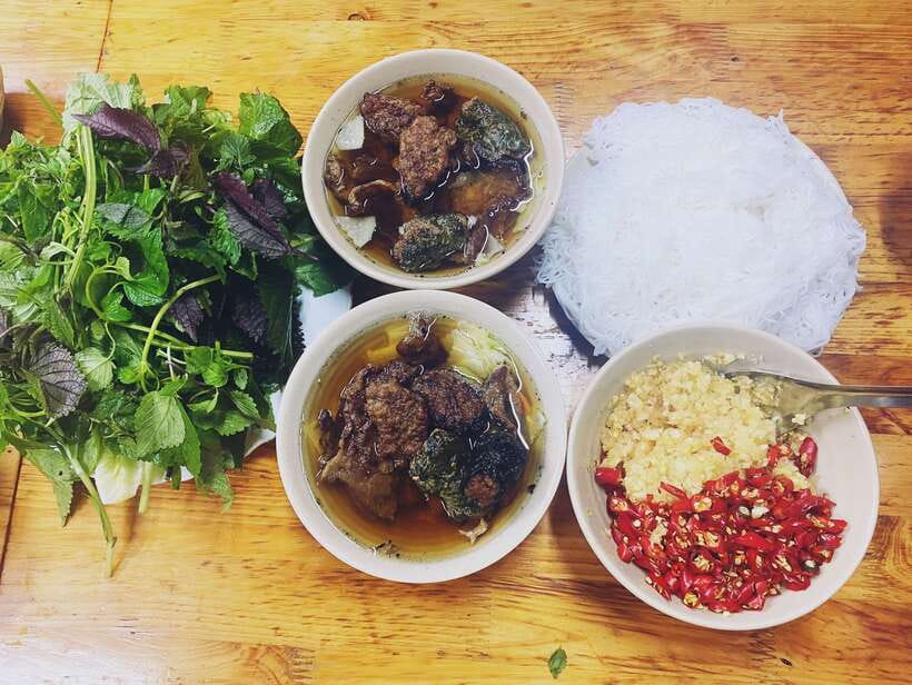 Hanoi: Vietnamese Street Food Tour with Egg Coffee - Banh Mi, Beef Noodle Salad, and Sticky Rice Ice Cream