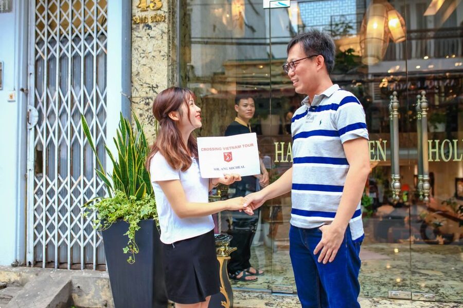 Hanoi Walking Street Food Tour & Cyclo Ride - Pho and the details behind a familiar bowl
