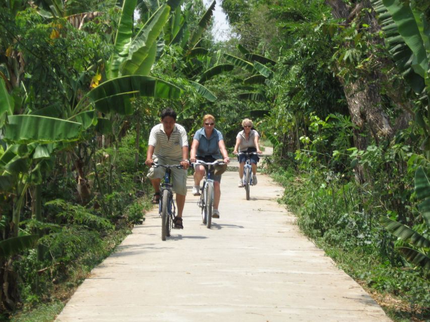 HCM: Mekong Delta, My Tho & Ben Tre Coconut Village - My Tho and the first ride on the Mekong