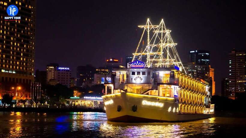 HCM: Saigon River Dinner Cruise - Why the Saigon River works best after sunset