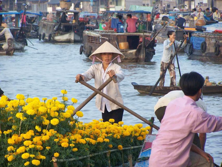 HCMC: Cai Rang Floating Market & Mekong Delta Private Tour - The long road from Can Tho to My Tho