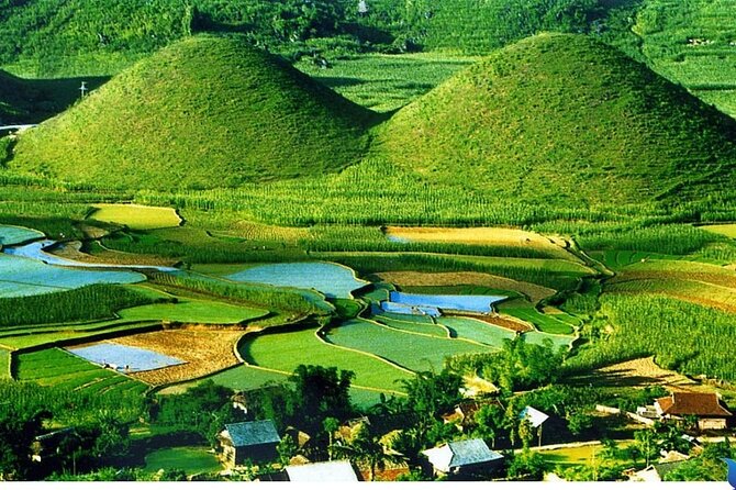 High Quality Small Group Ha Giang Loop Car Tour 2 Days 2 Nights - Guides, drivers, and the small-group promise
