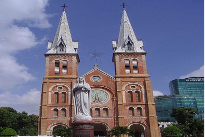 Ho Chi Minh City private full-day tour with Lunch included - French colonial Saigon in Paris Square