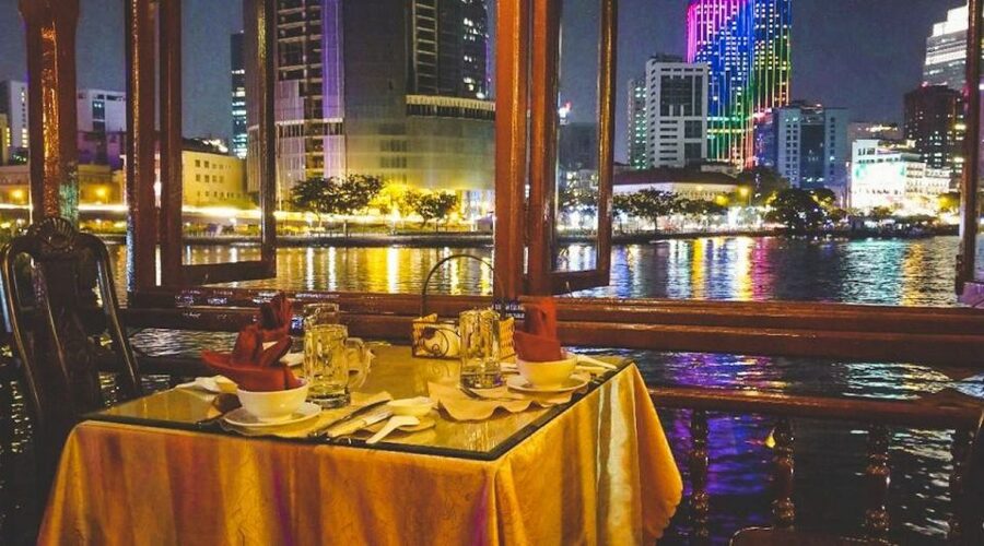 Ho Chi Minh: Private City Tour and Dinner Cruise with Buffet - The Opera House meeting point and first landmarks