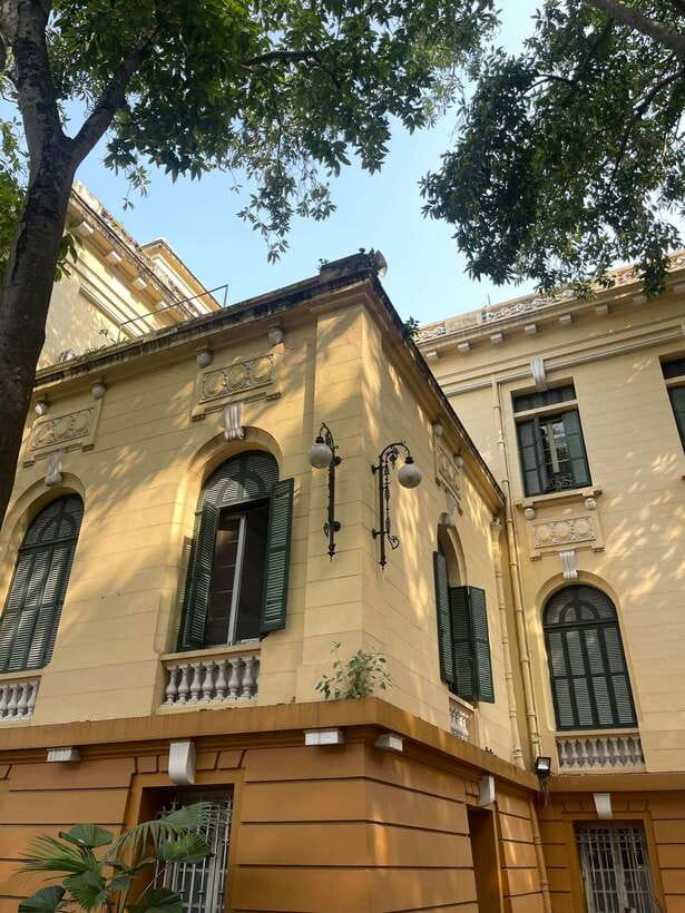 Hoa Lo Prison and Little Paris in Hanoi - Guides who add more than dates