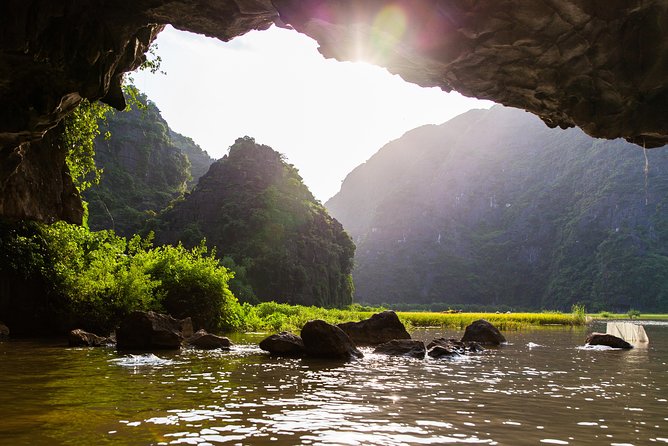 Hoa Lu - Mua Cave - Tam Coc/Trang An - DELUXE Small Group Tour - How good is the $49 value?