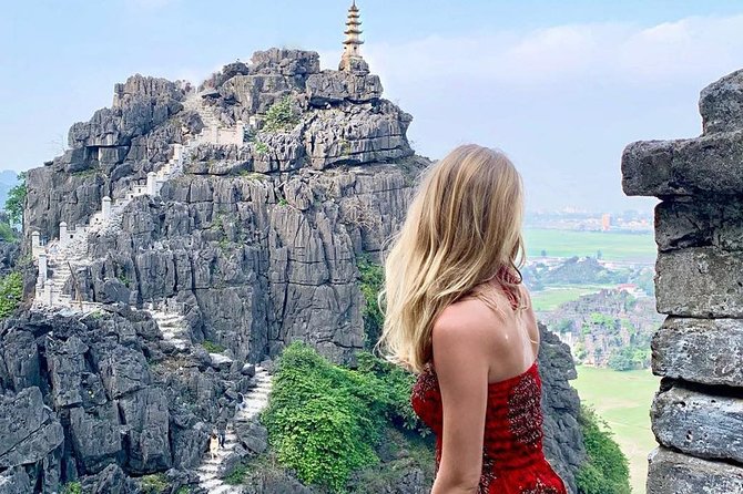Hoa Lu Temple, Trang An boat trip & Mua Cave Mountain day trip - best selling - Lunch, cycling, and the rhythm of the day
