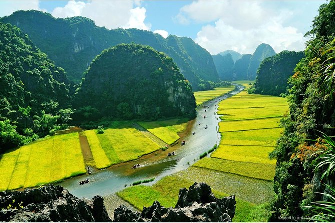 HOA LU -TRANG AN -MUA CAVE Full Day Including Boat Entrance Fees and Lunch - What the $42 price really covers